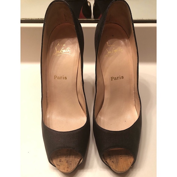SOLD ⛔️ Christian Louboutin Peep Toe Heels - Picture 9 of 9